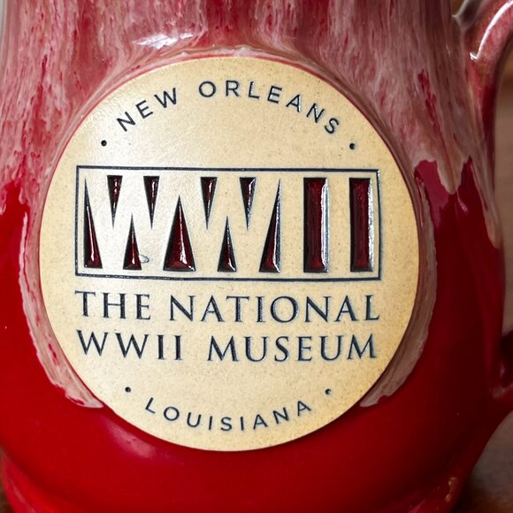 Deneen Pottery The National WWII Museum New Orleans Louisiana Mug Red 2018 16 Oz - Picture 7 of 11
